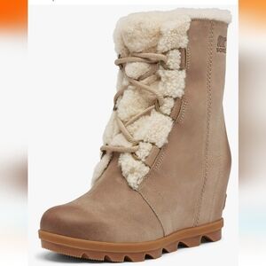 SOREL Women's Joan of Arctic Wedge II Shearling - Light Rain - Waterproof
